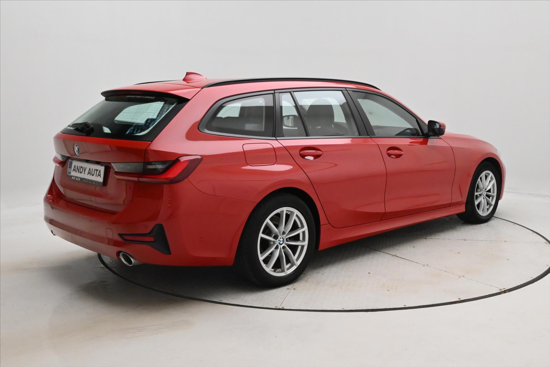 bmw-rada-3-2-0-320d-140-kw-steptronic-zaruka-a-5-let - 4