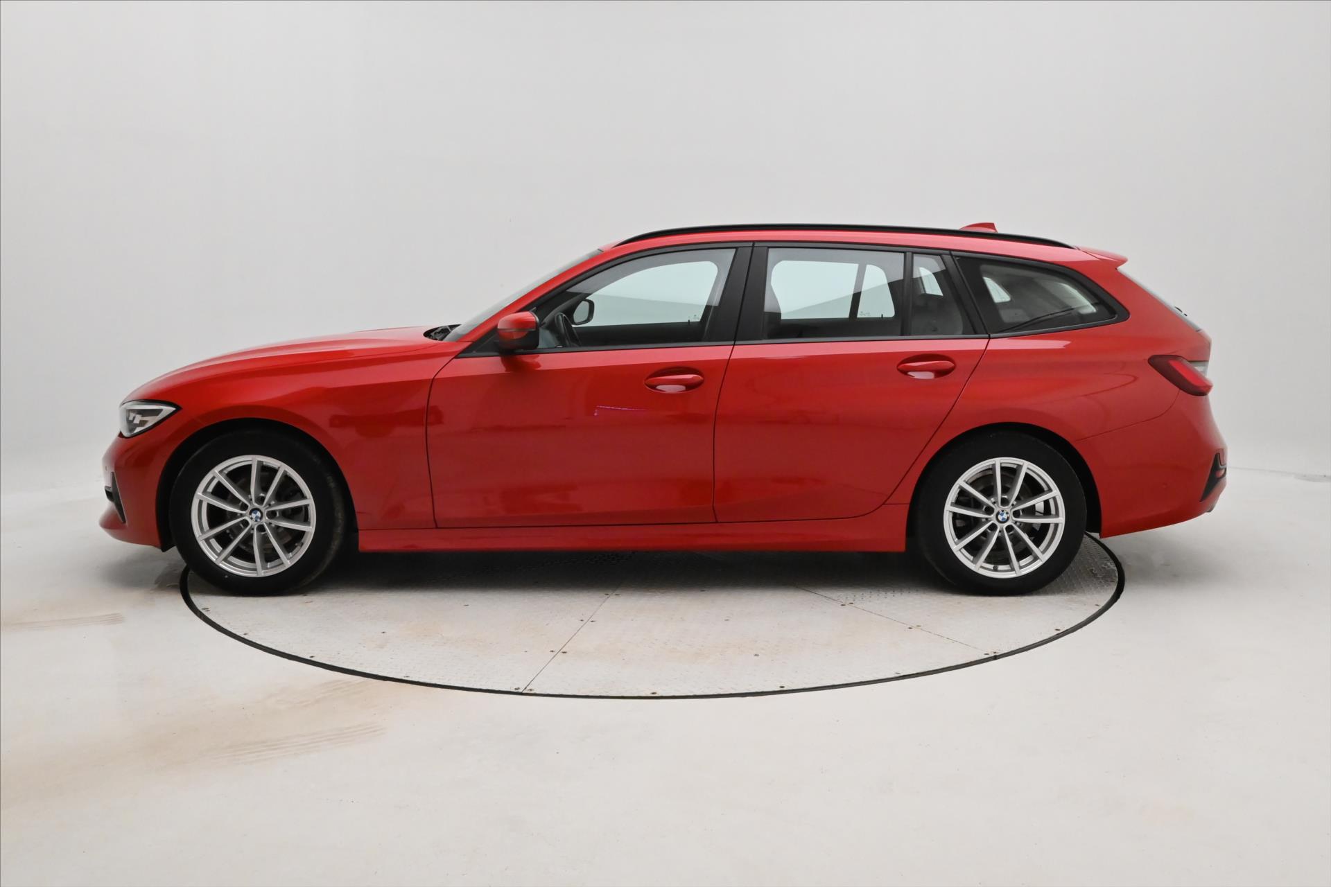 bmw-rada-3-2-0-320d-140-kw-steptronic-zaruka-a-5-let - 7