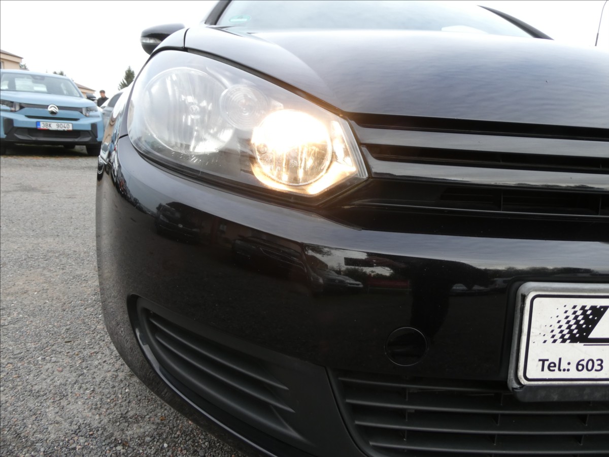 volkswagen-golf-1-6-tdi-77kw-serviska-zaves - 4