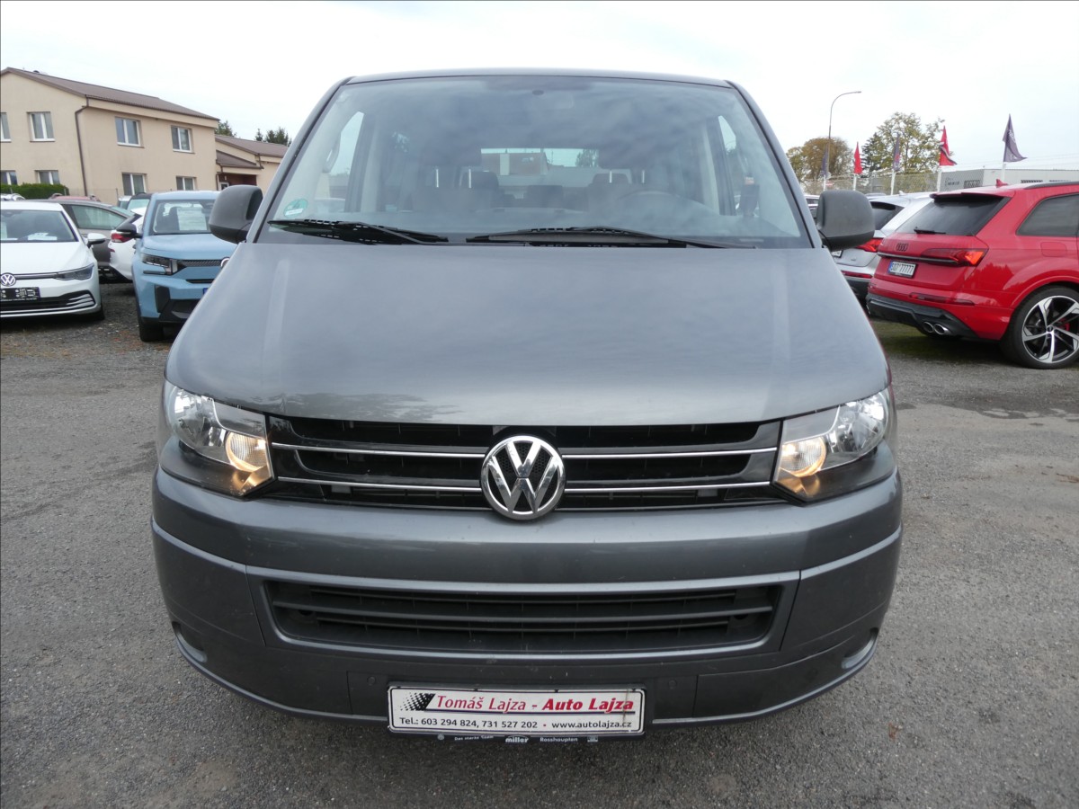 volkswagen-multivan-2-0-tdi103kw-4x4-serviska-zaves - 1