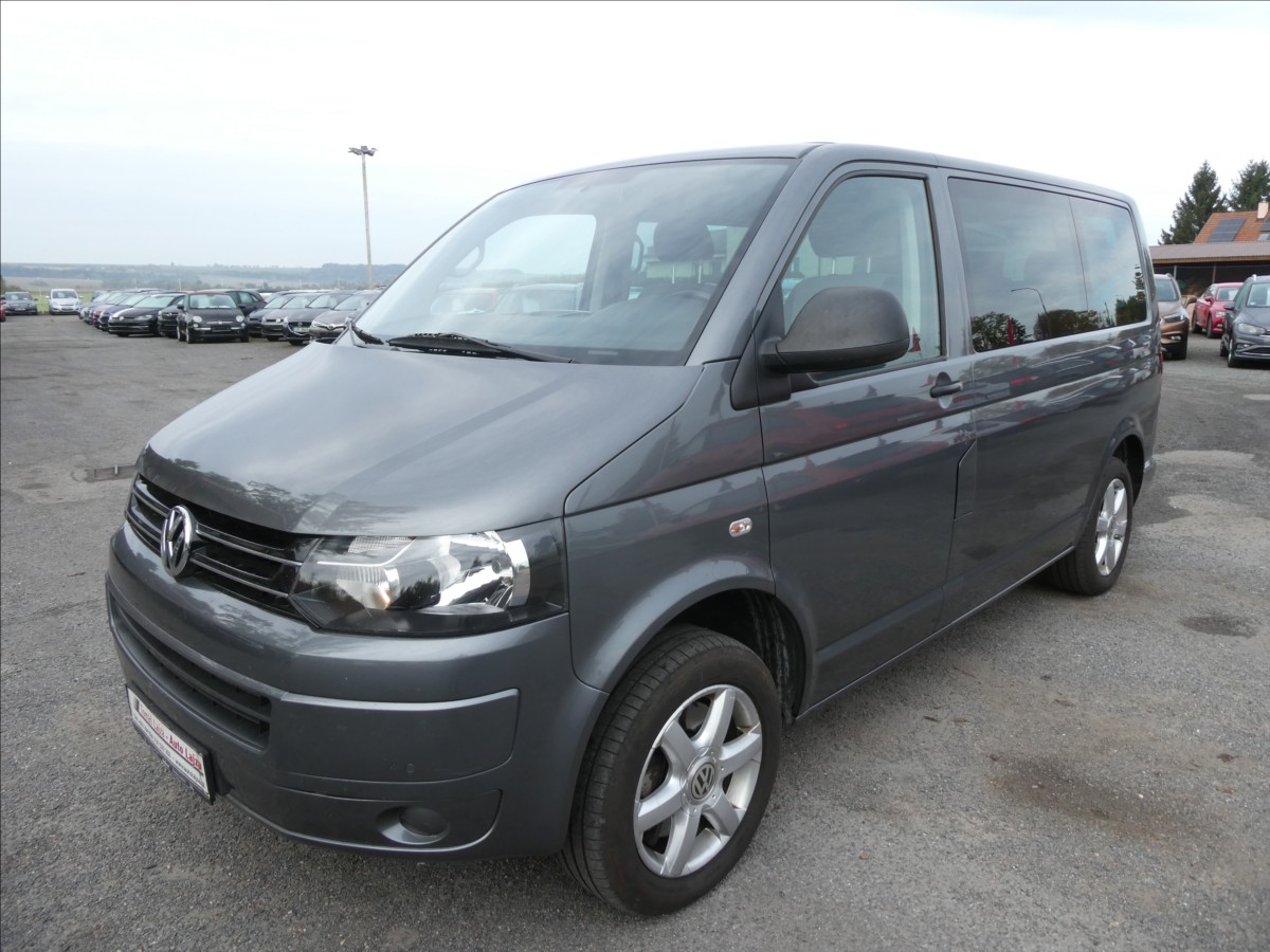 volkswagen-multivan-2-0-tdi103kw-4x4-serviska-zaves - 2