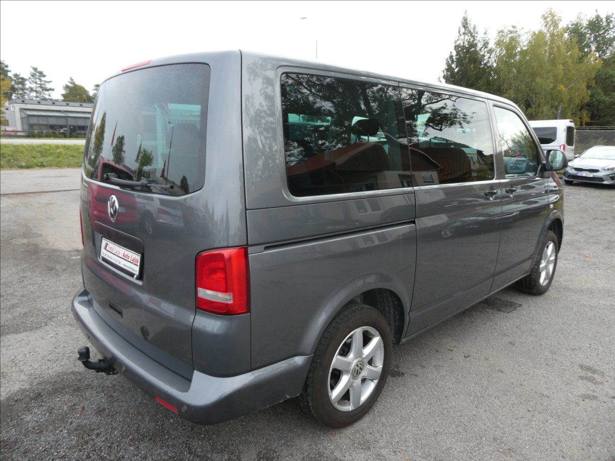 volkswagen-multivan-2-0-tdi103kw-4x4-serviska-zaves - 7