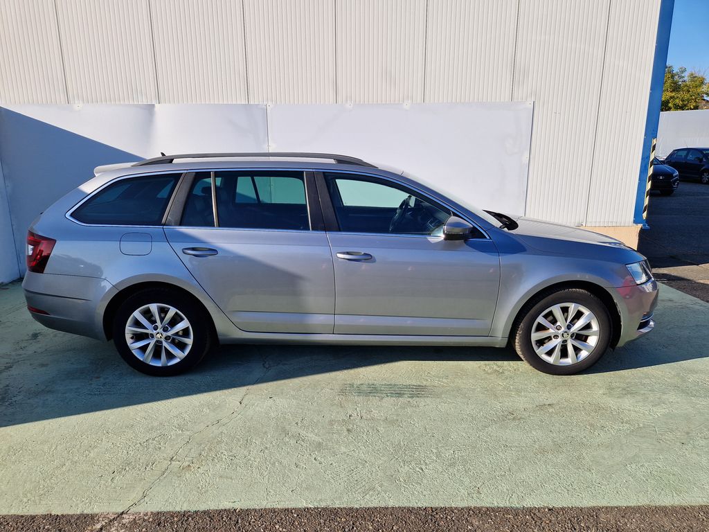 skoda-octavia-style-1-6-tdi-dsg-85kw - 5