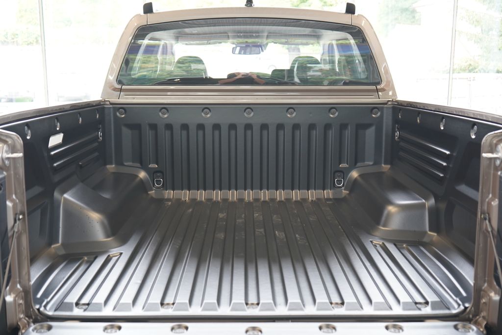premium-2-2-diesel-e-xdi-74625 - 5