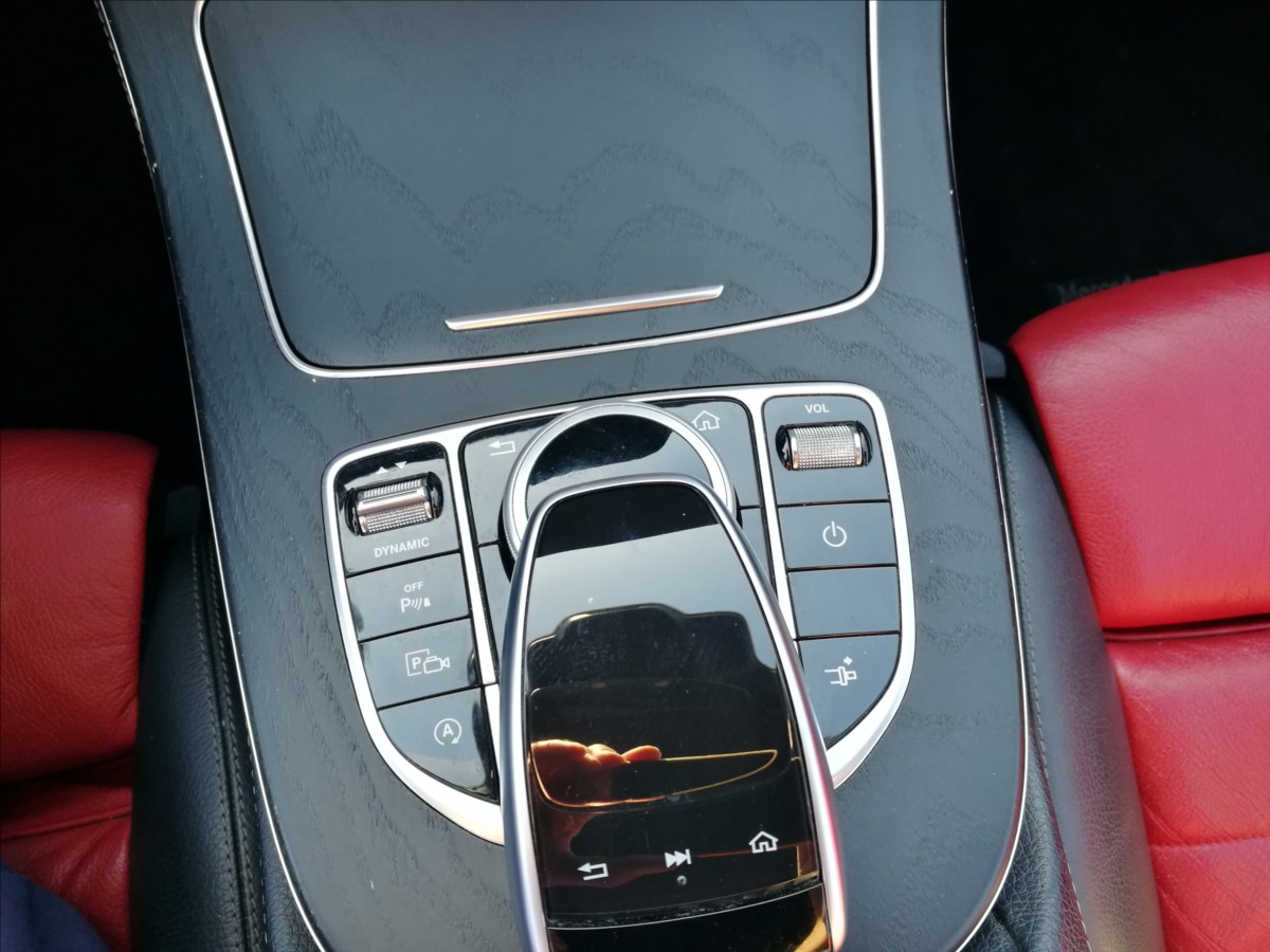 mercedes-benz-tridy-e-e-300-kupe-odpocet-dph - 9