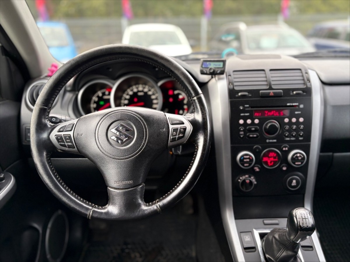 suzuki-grand-vitara-1-9-ddis-po-rozvodech-4x4-dph - 5
