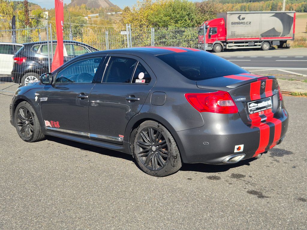 suzuki-kizashi-2-4i-131kw-lpg-4wd-webasto - 6