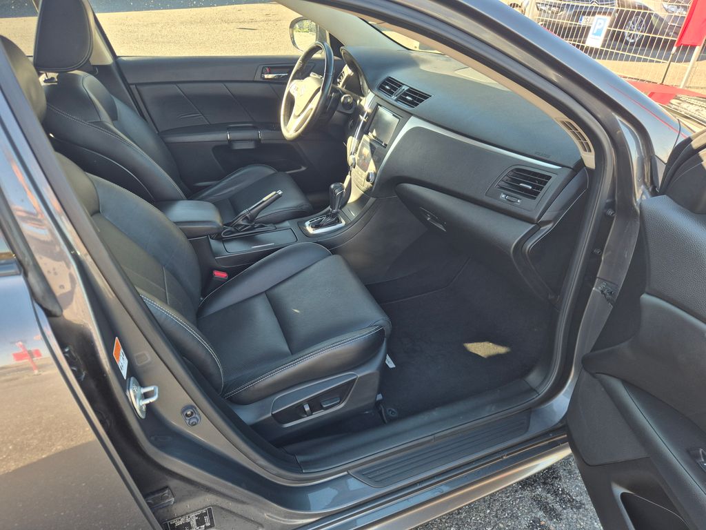 suzuki-kizashi-2-4i-131kw-lpg-4wd-webasto - 9