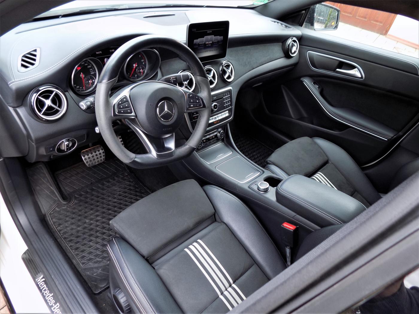 mercedes-benz-cla-2-1-200d-4matic-sb-amg-line - 5