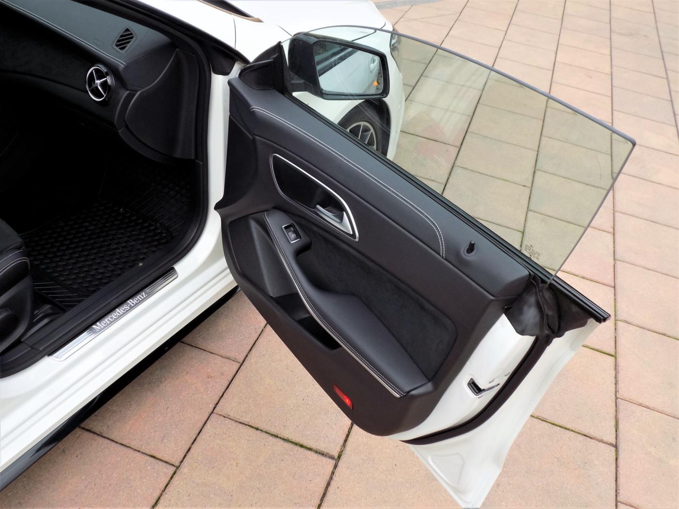 mercedes-benz-cla-2-1-200d-4matic-sb-amg-line - 8
