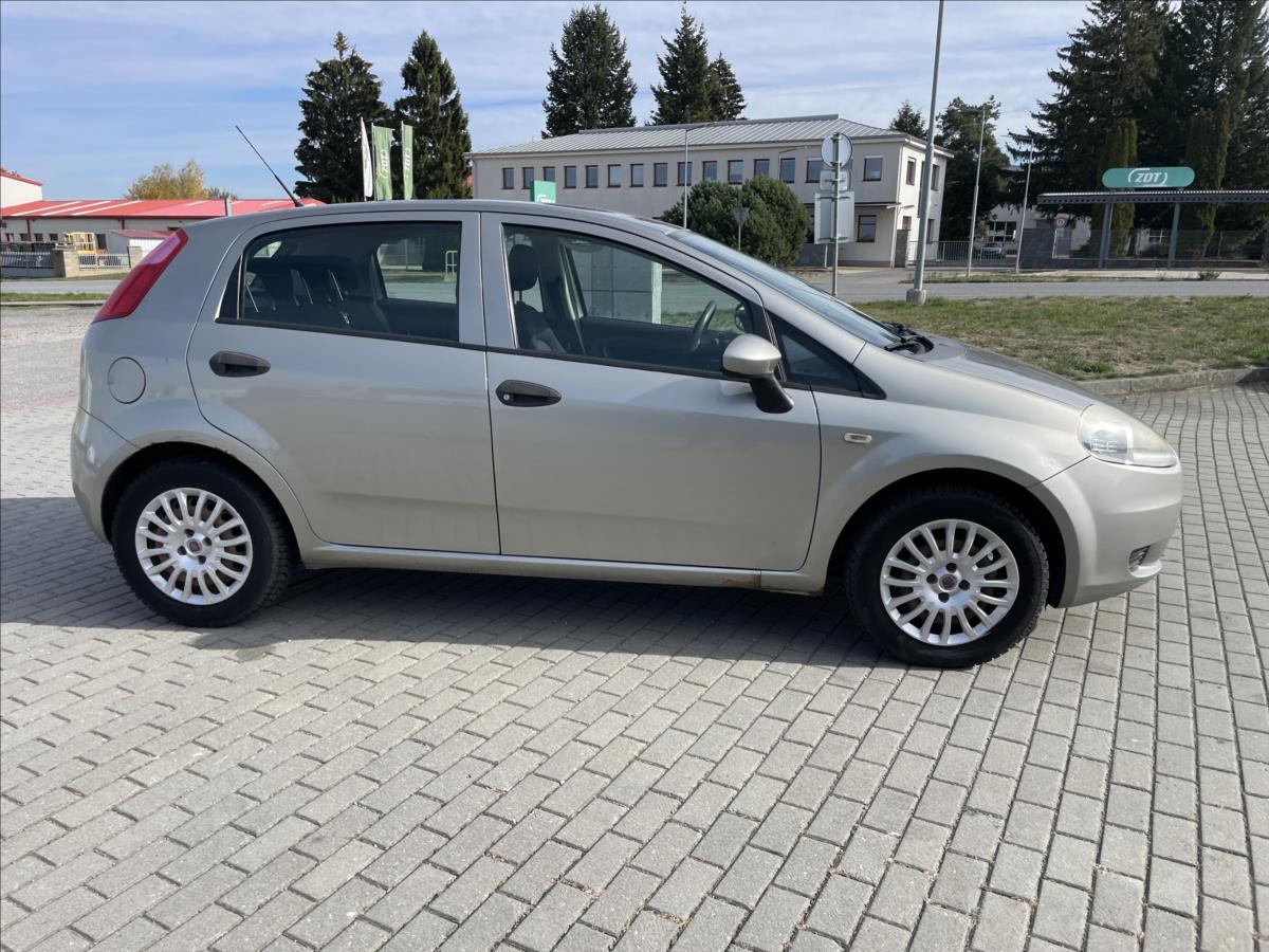 fiat-punto-1-2-i-48kw-klima-czauto-1maj-po-rozvodech - 4
