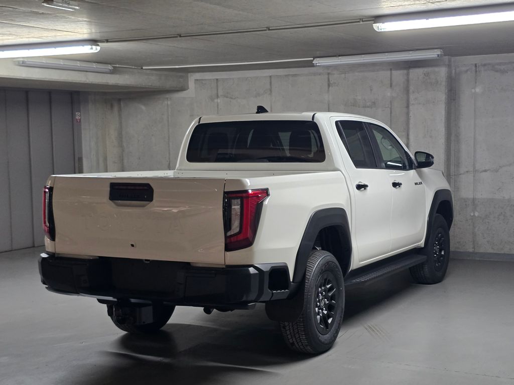 toyota-hilux-2-8-d-at-double-cab-active-4-4 - 4