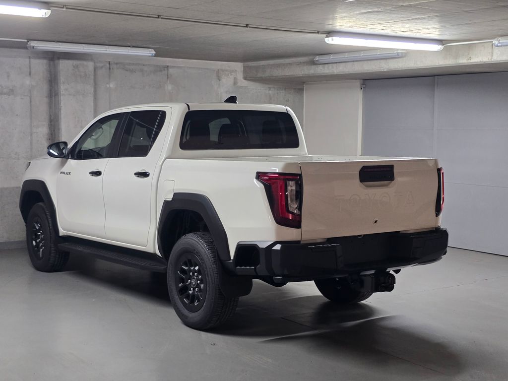 toyota-hilux-2-8-d-at-double-cab-active-4-4 - 6