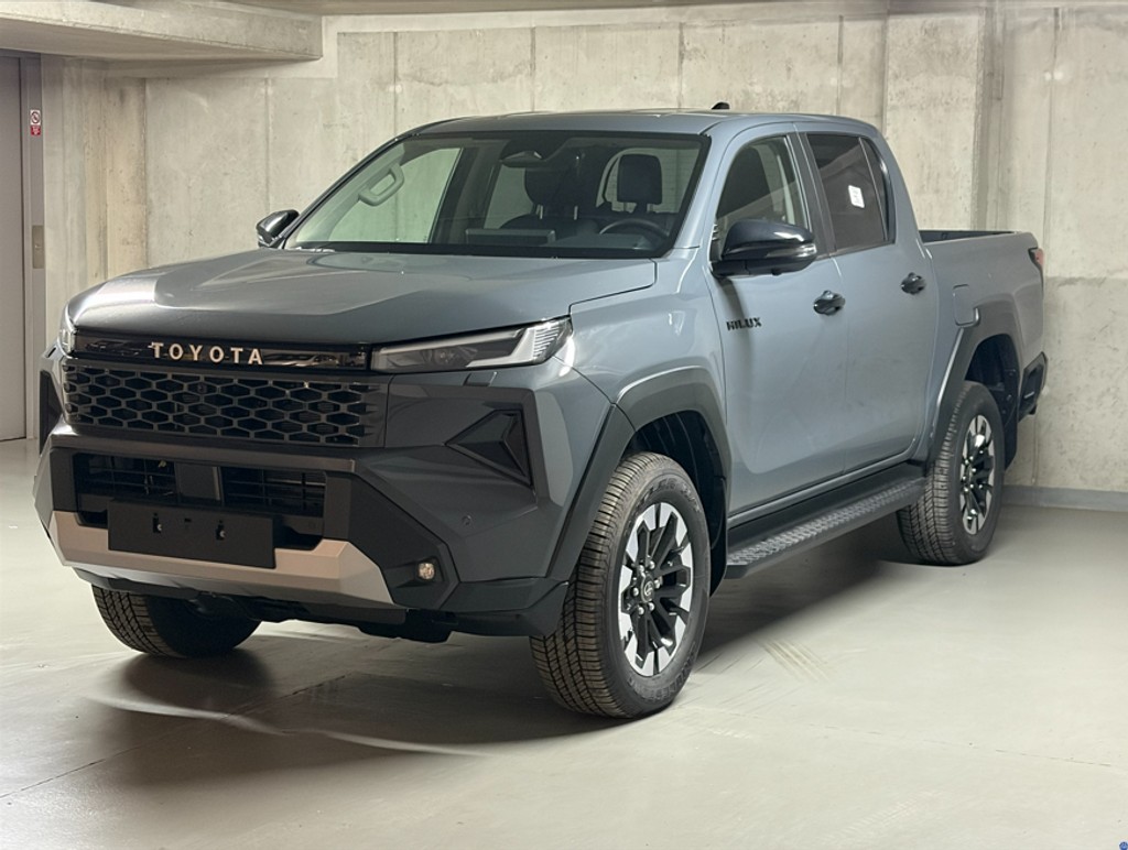 Toyota Hilux 2.8, D, AT, Double Cab, Executive, 4×4