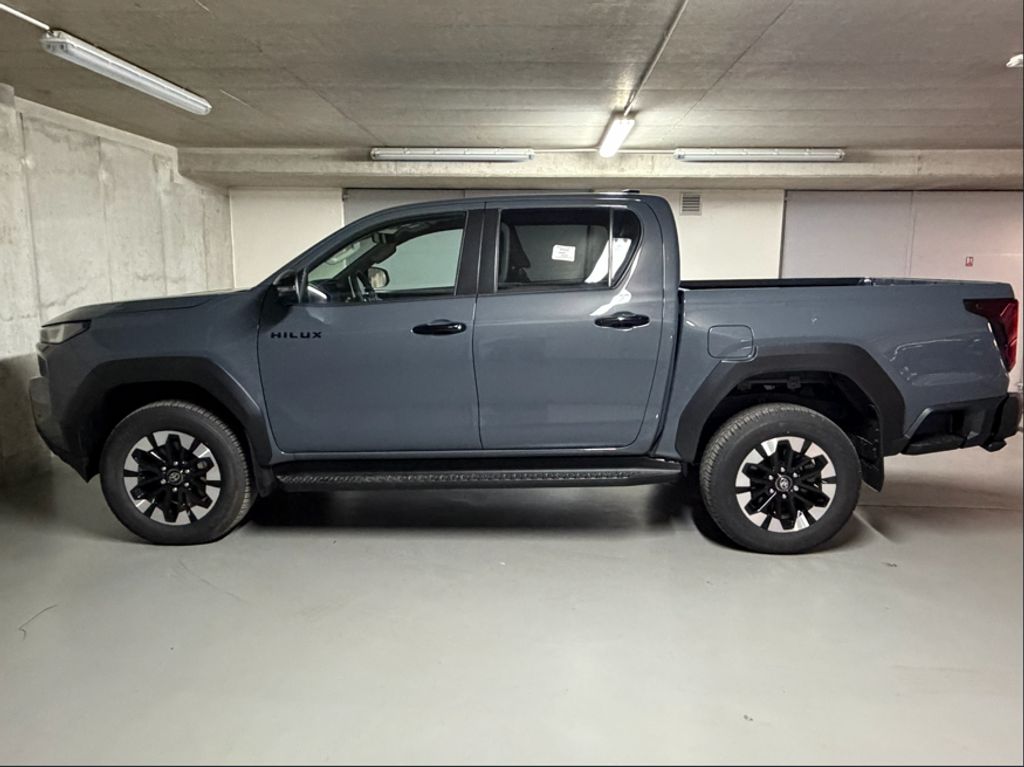 toyota-hilux-2-8-d-at-double-cab-executive-4-4 - 8