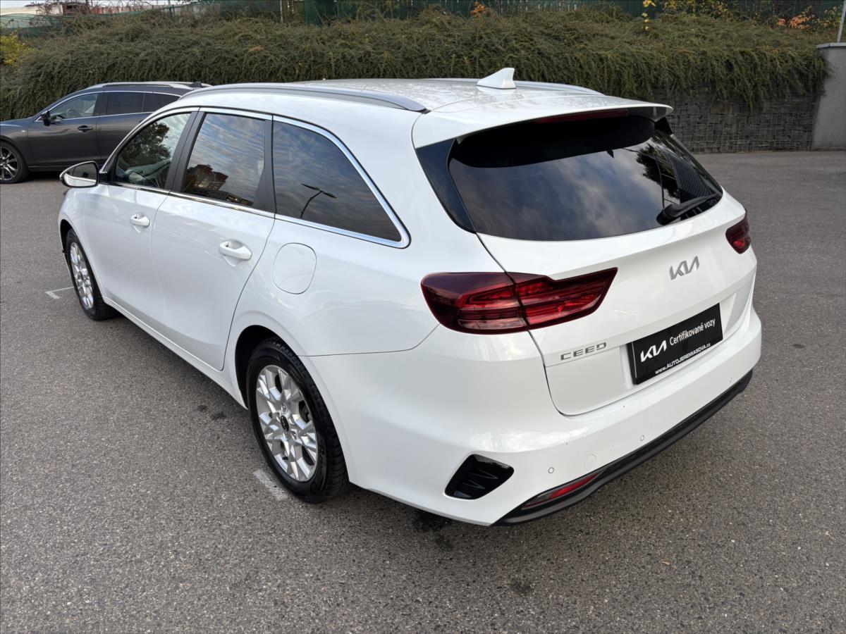 kia-ceed-1-5-tgdi-118kw-top-zaruka-navi - 2