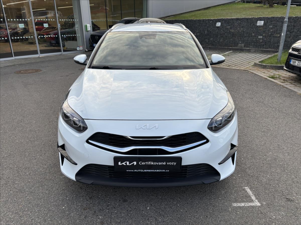 kia-ceed-1-5-tgdi-118kw-top-zaruka-navi - 7