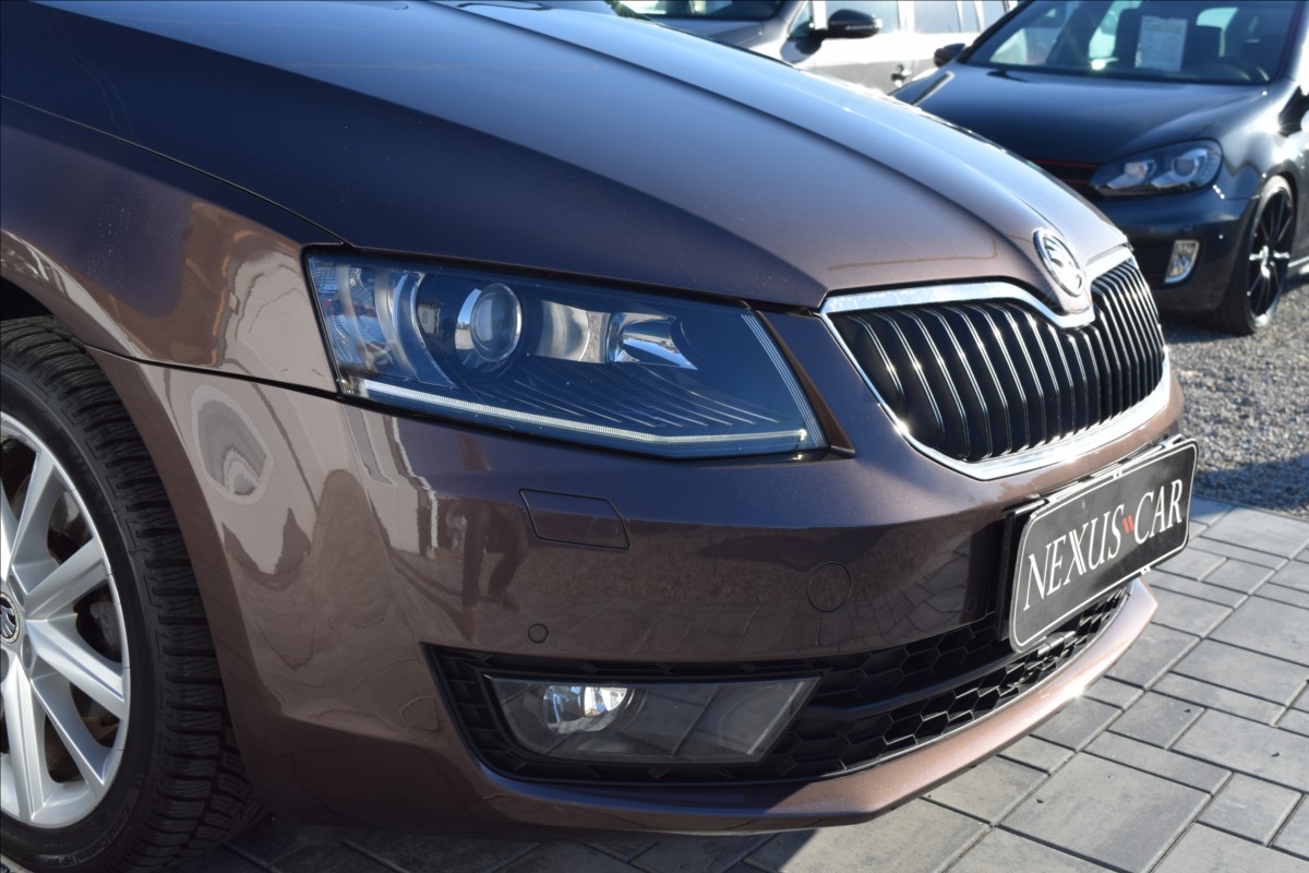 skoda-octavia-1-6-tdi-77kw-alu-klima-navi - 8