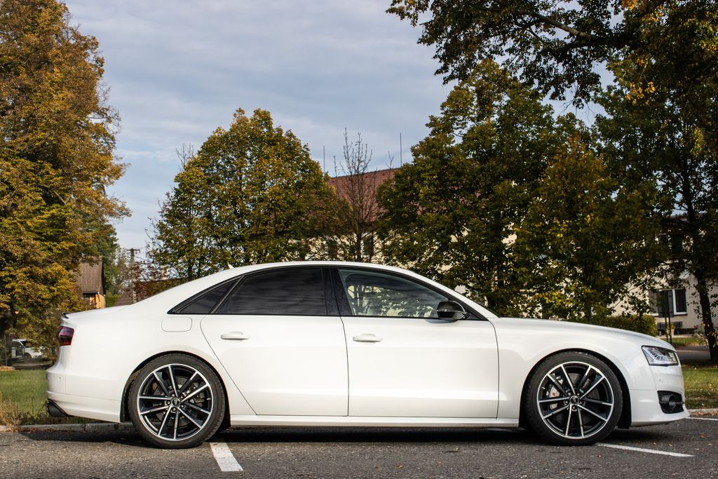 audi-s8 - 3
