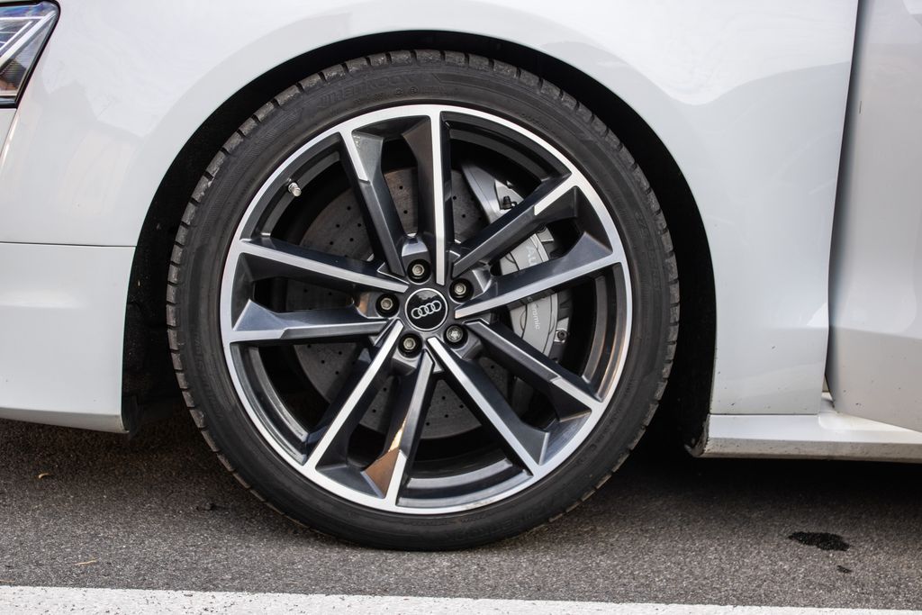 audi-s8 - 8