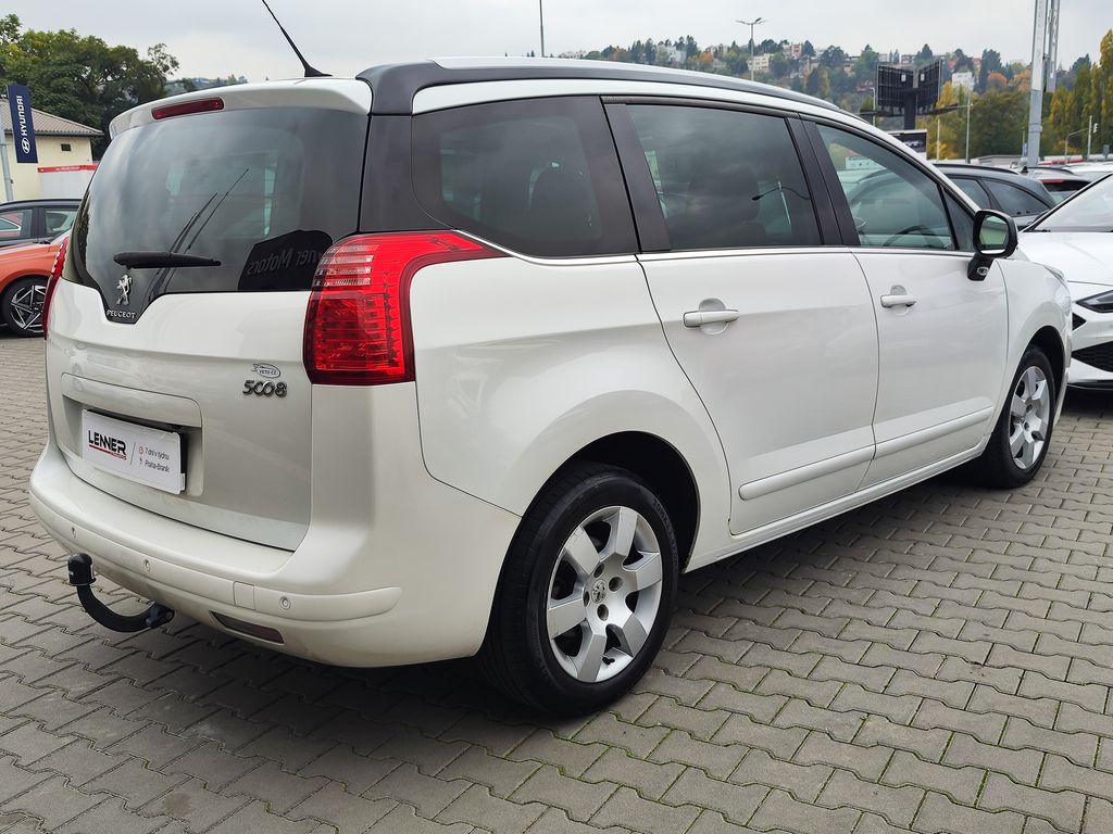 peugeot-5008-2-0-hdi-110kw-allure - 4