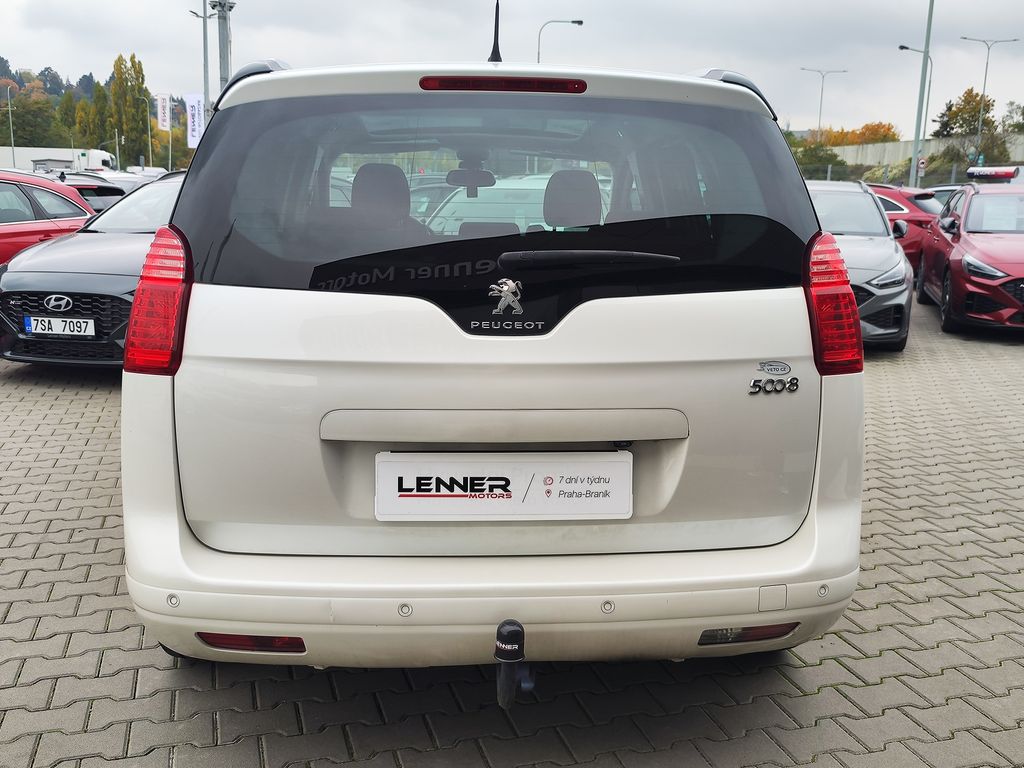 peugeot-5008-2-0-hdi-110kw-allure - 5