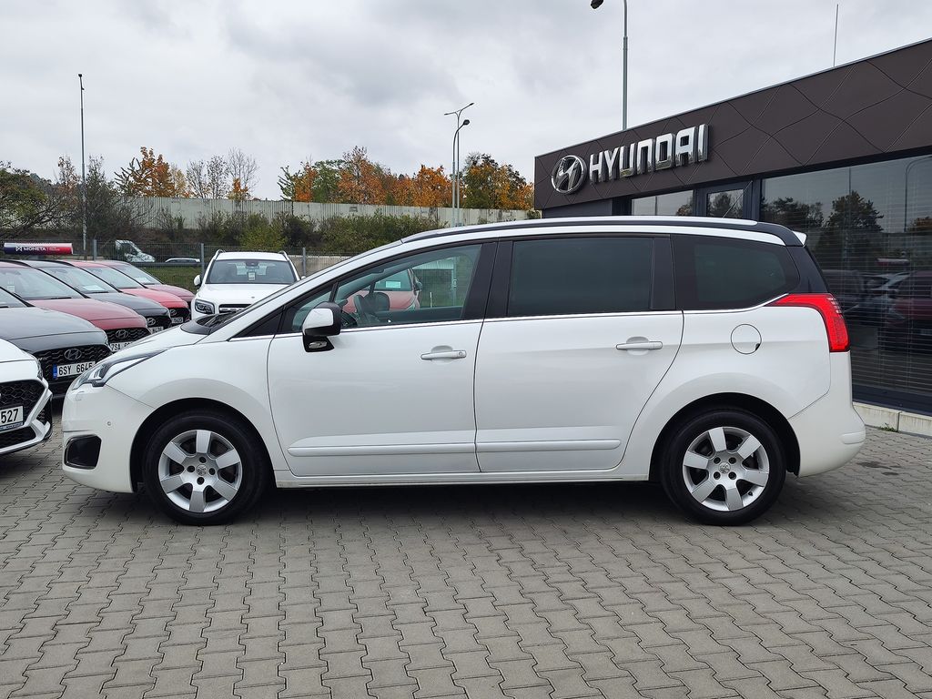 peugeot-5008-2-0-hdi-110kw-allure - 7