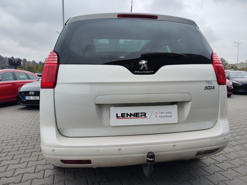 peugeot-5008-2-0-hdi-110kw-allure - 9