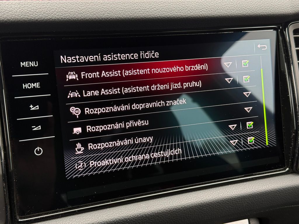 skoda-kodiaq-2-0tsi-180kw-rs-4x4-pano-nt-tz - 9