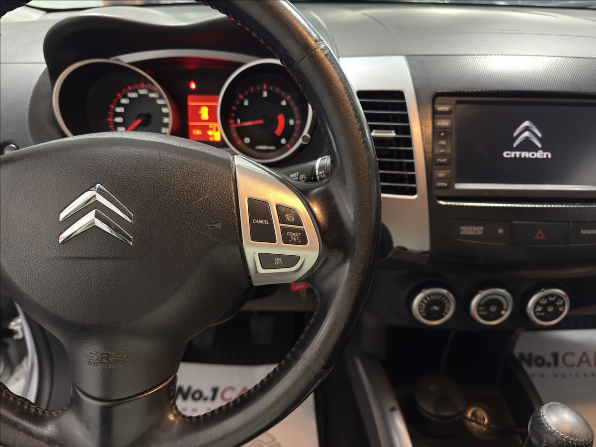 citroen-c-crosser-2-2-hdi-awd-exclusive-xenon - 8