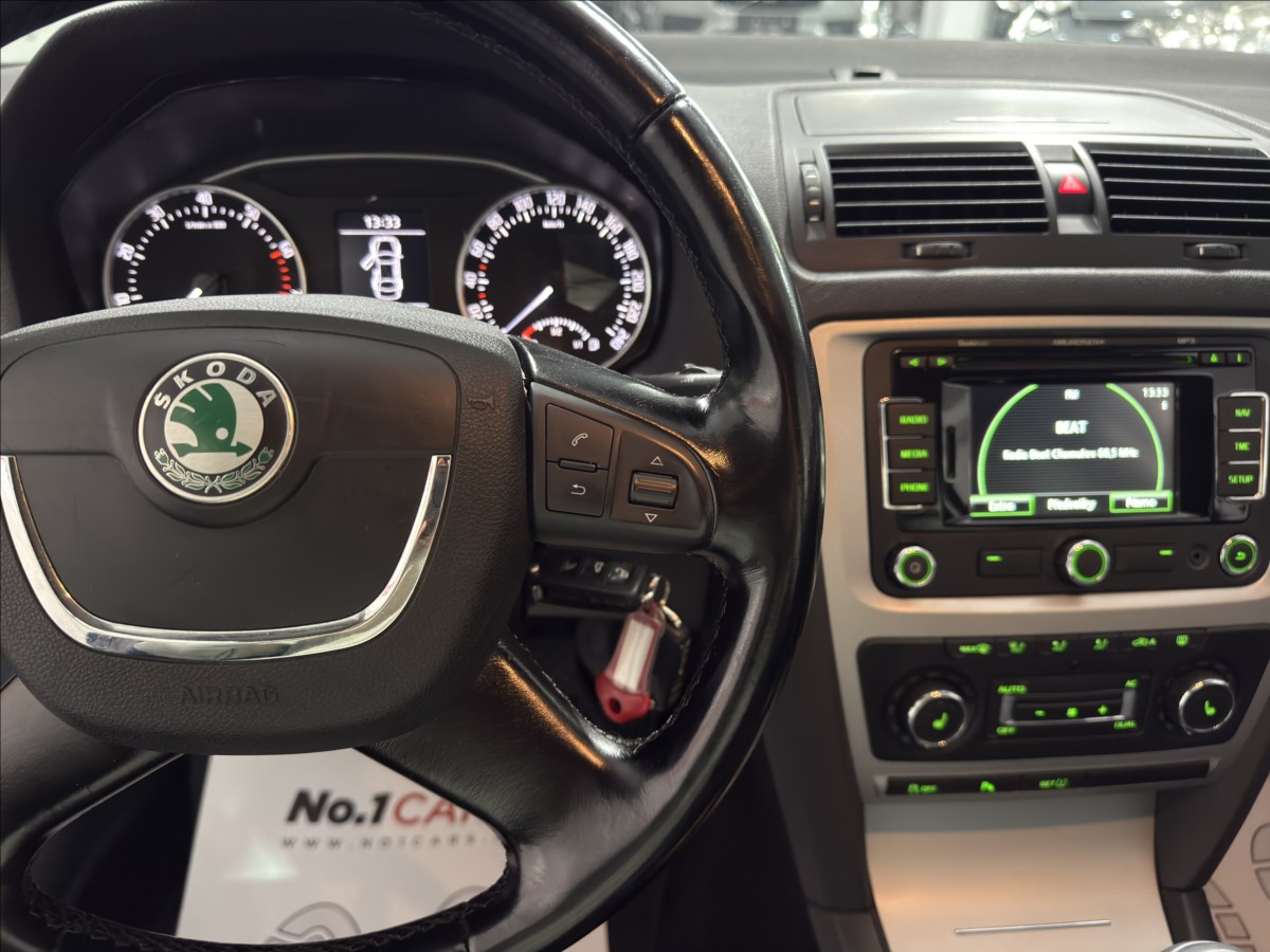 skoda-octavia-1-4-tsi-90kw-xenon-elegenace - 9