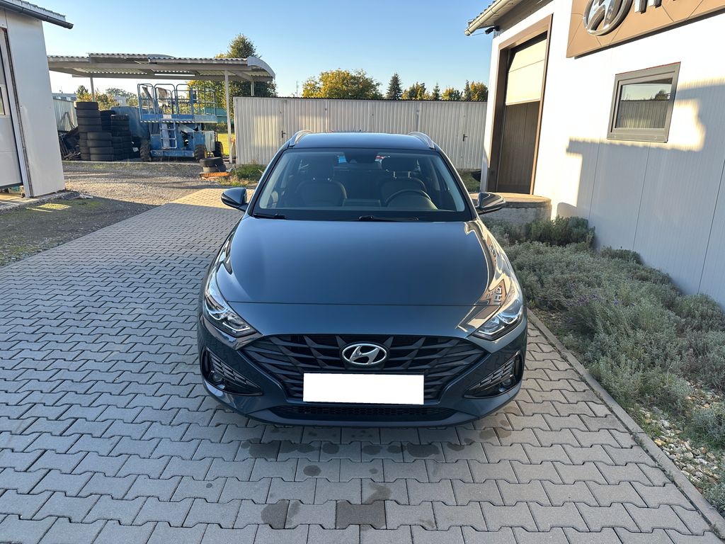 hyundai-i30-1-5i-81-kw-family - 1