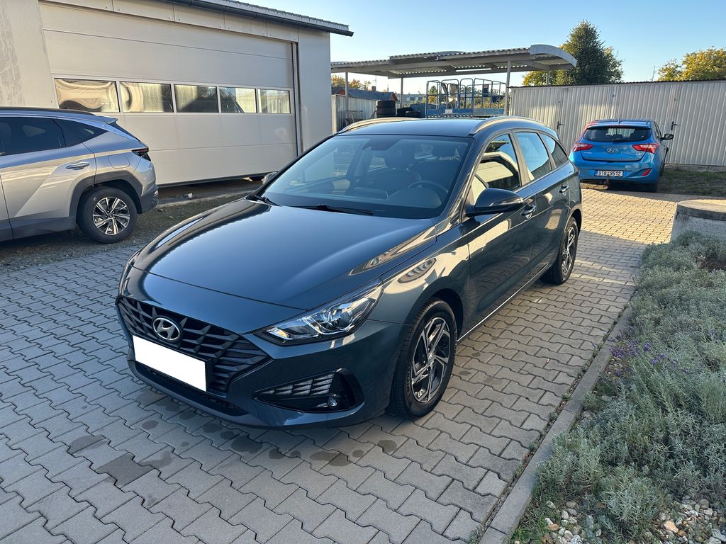 hyundai-i30-1-5i-81-kw-family - 2