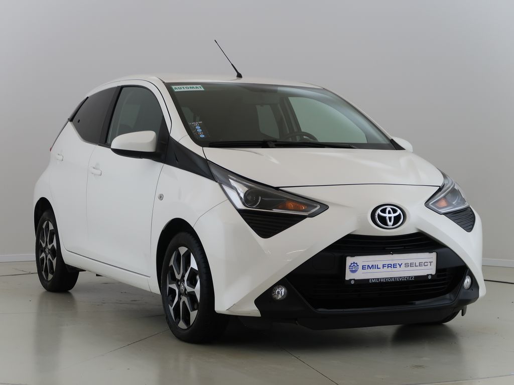 toyota-aygo-1-0i-53kw-automat-cz-1maj - 2