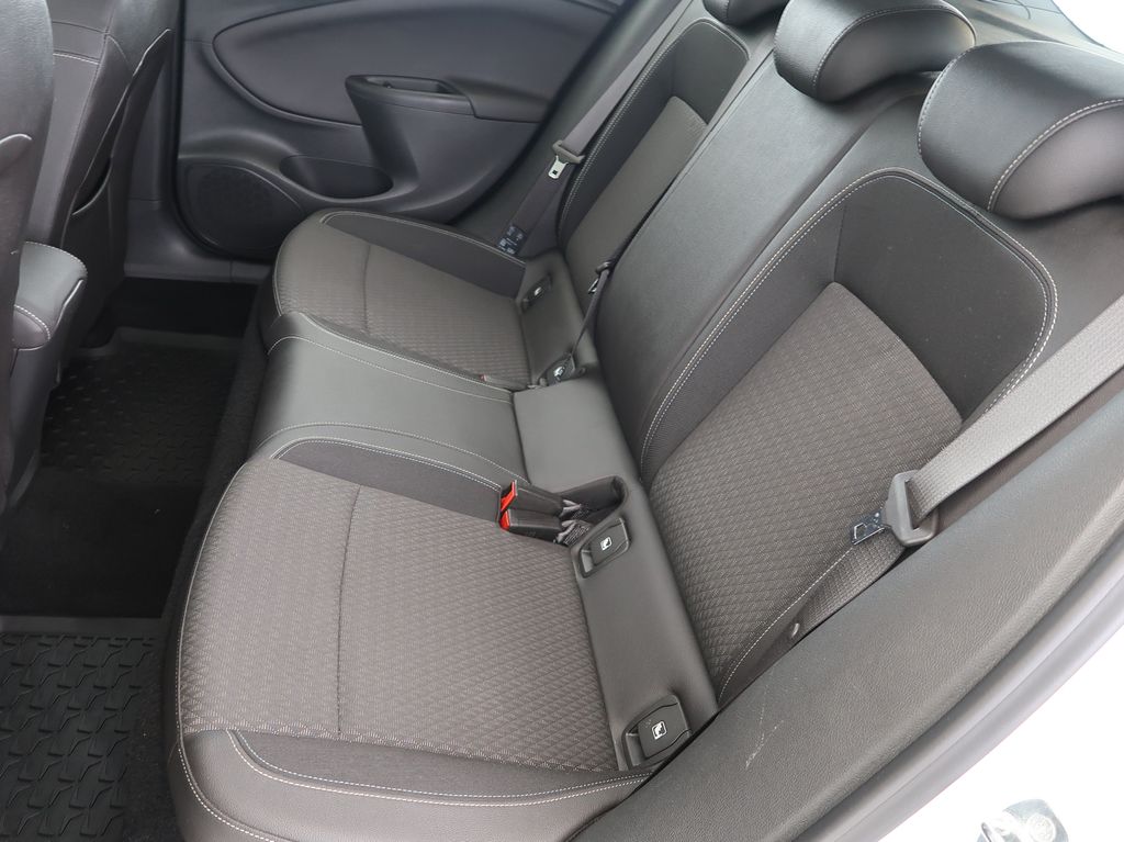 opel-astra-1-6cdti-118kw-manual-cz - 9