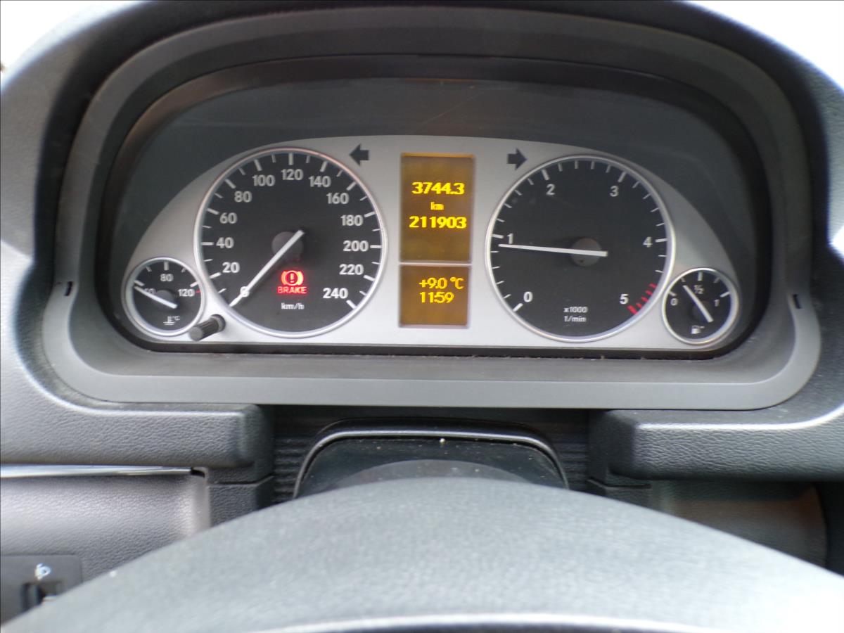 mercedes-benz-tridy-b-2-0-200cdi - 7