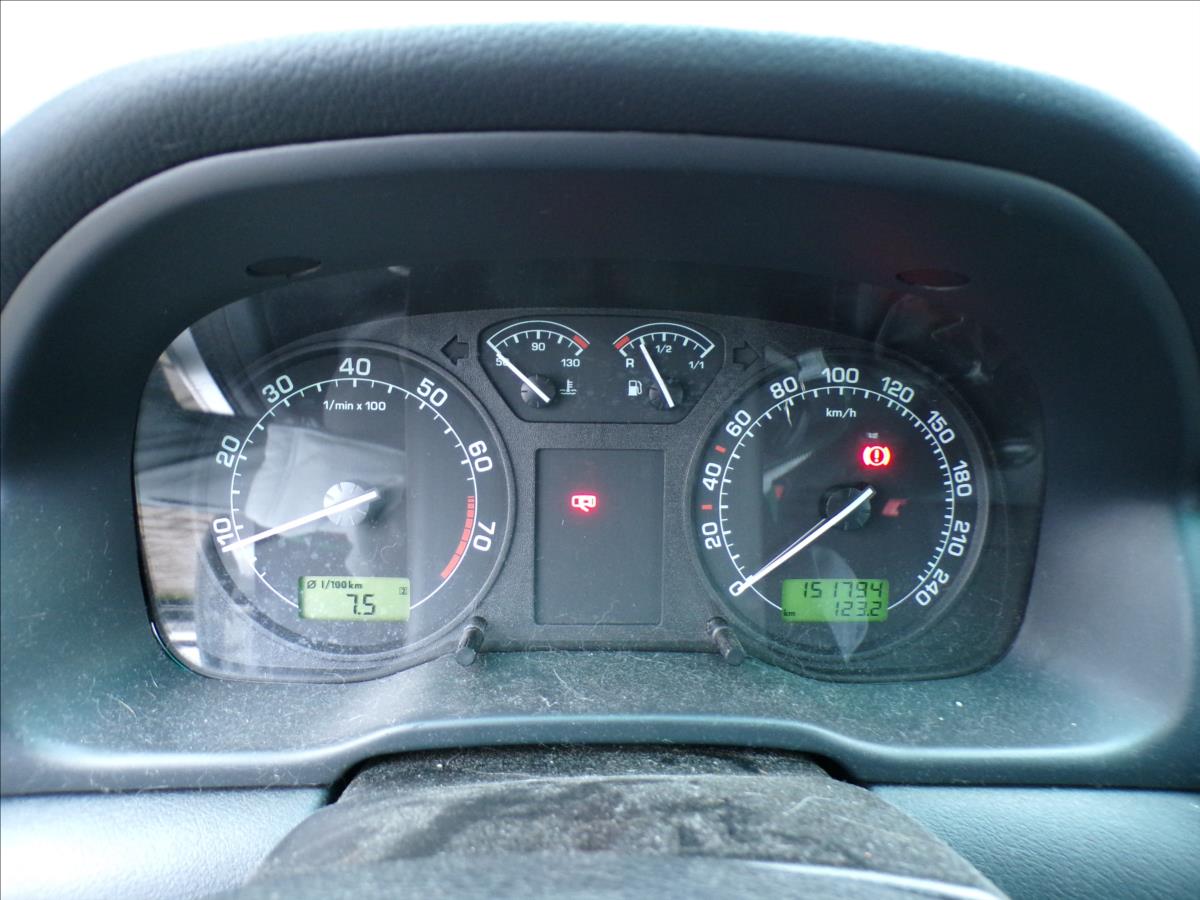 skoda-octavia-2-0-i-nove-rozvody - 7
