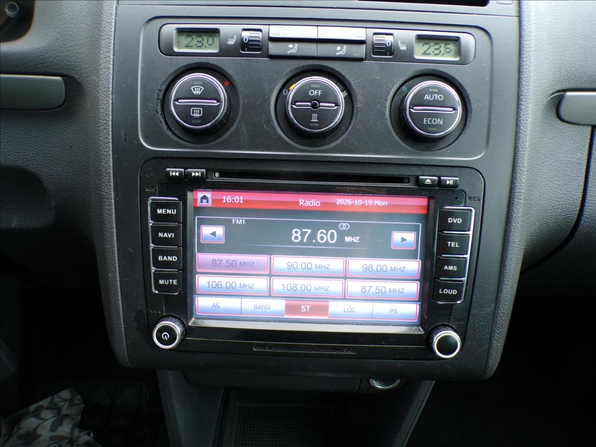 volkswagen-touran-2-0-tdi-103kw-dsg-xenony - 8