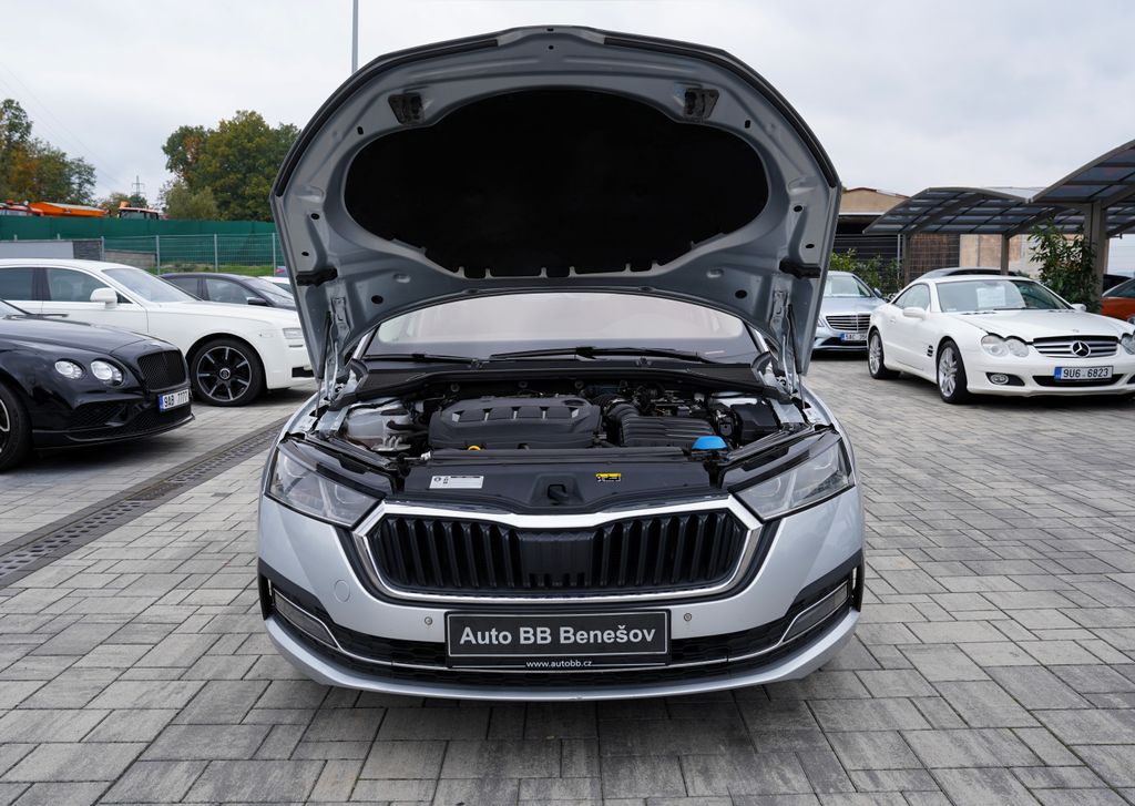 skoda-octavia-kombi-iv-2-0-tdi-120-ps-navi - 8