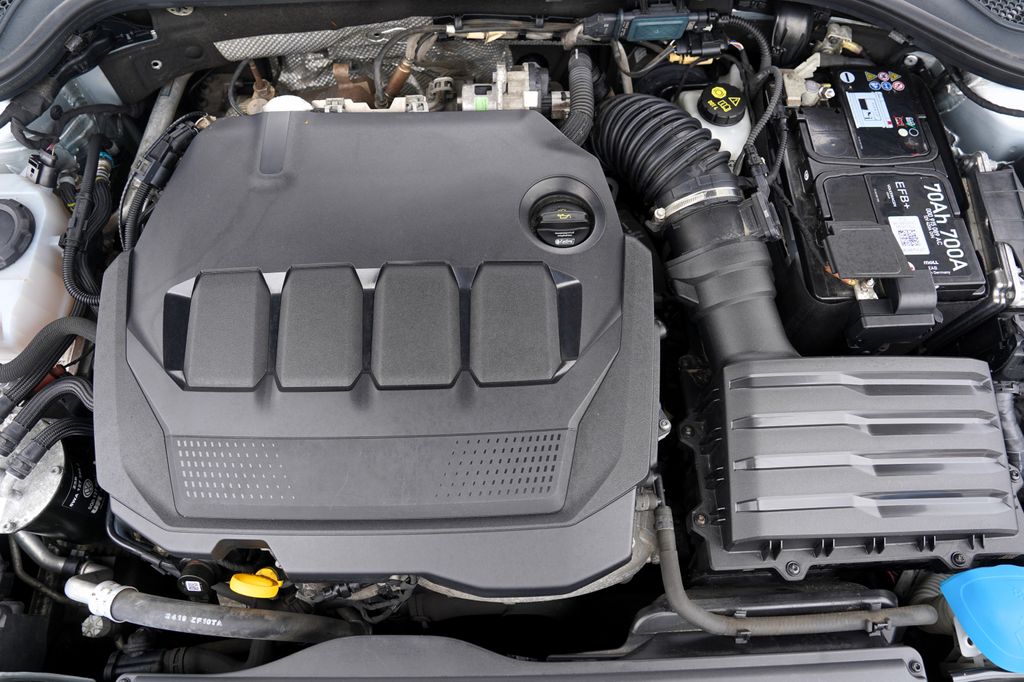 skoda-octavia-kombi-iv-2-0-tdi-120-ps-navi - 9