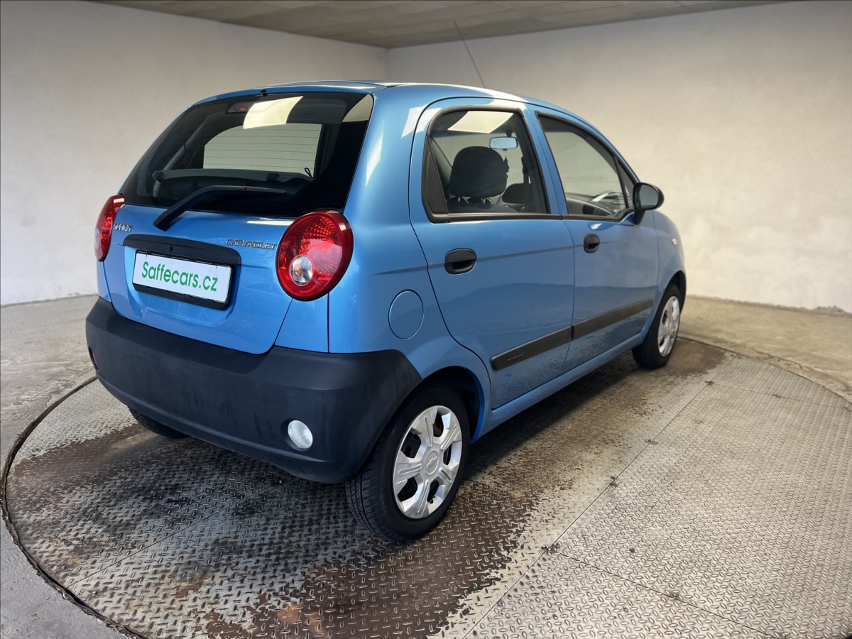 chevrolet-spark-0-8-i-s - 6