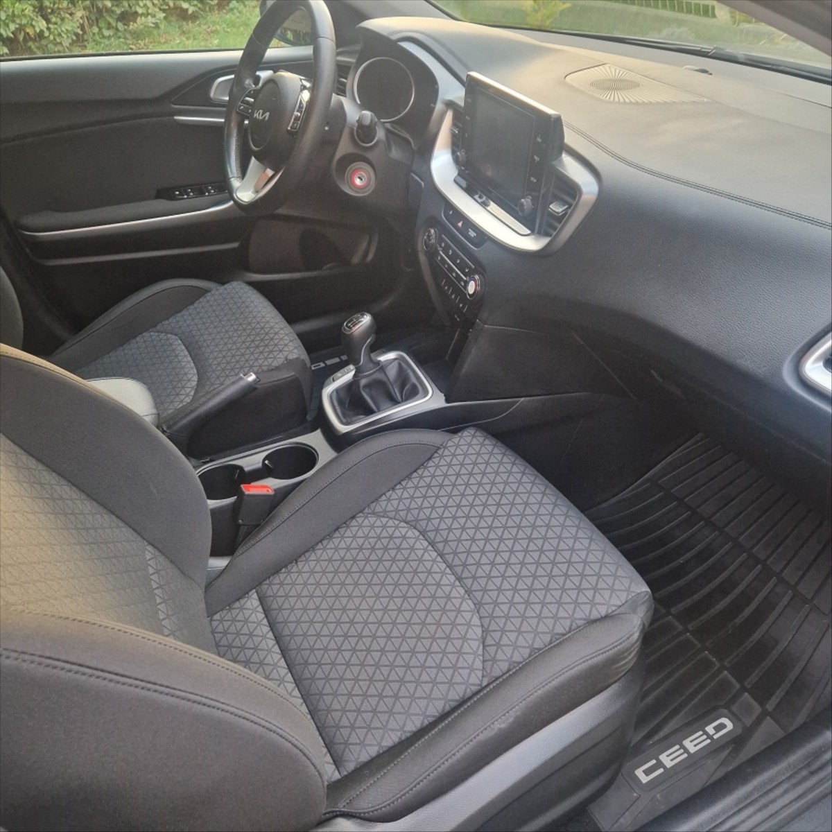kia-ceed-1-5-t-gdi-spin-2022 - 2