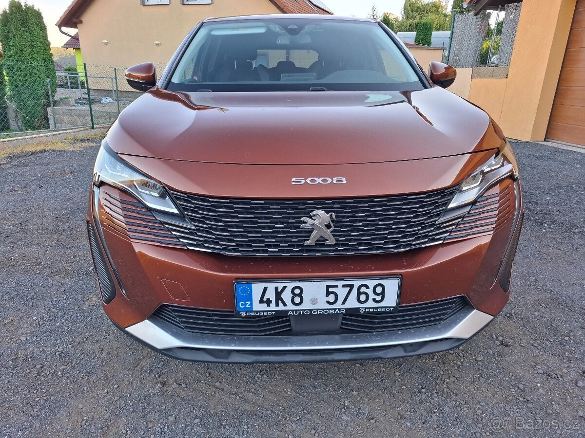 Peugeot 5008 1,2   PureTech 130k , 7 míst , 2021