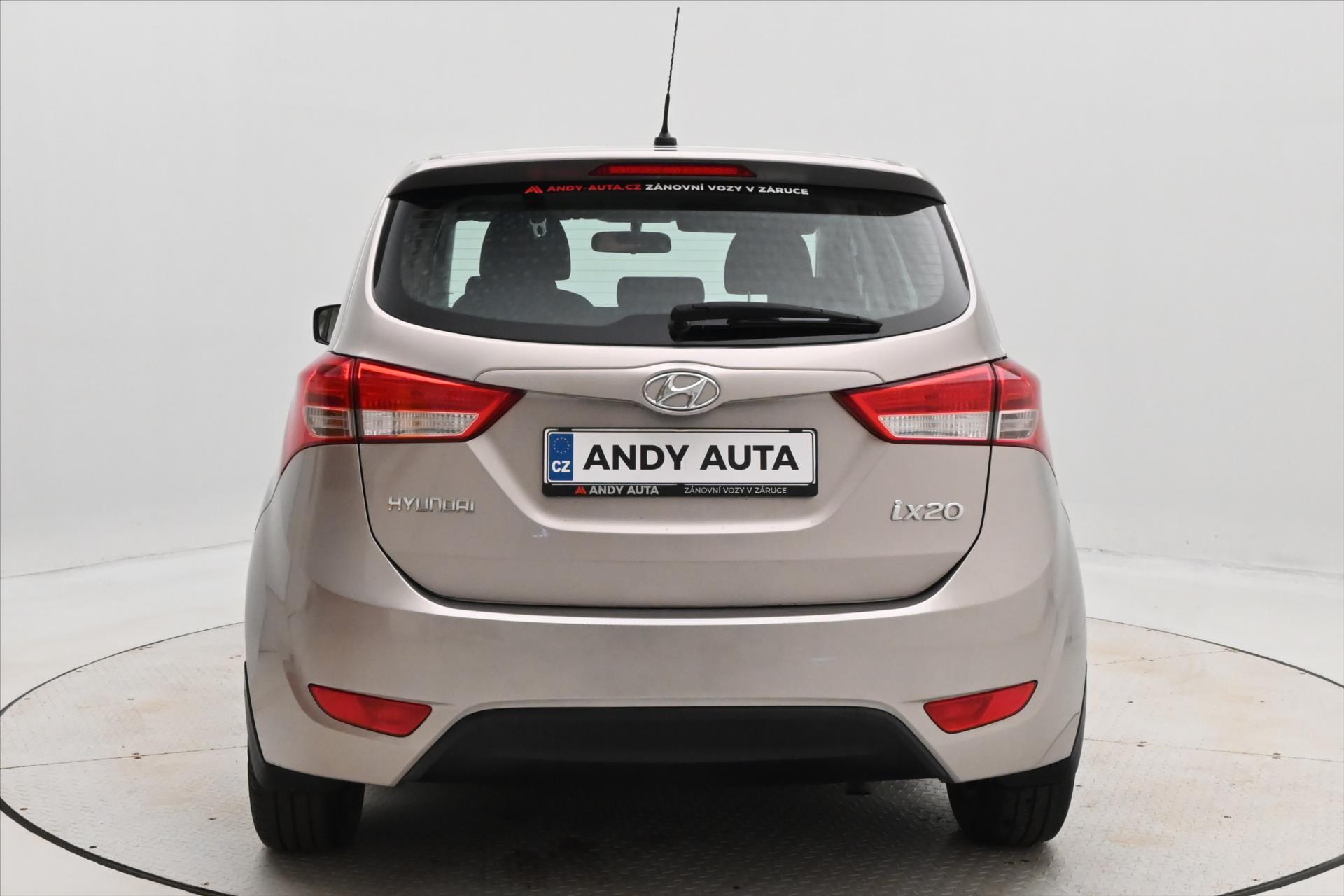 hyundai-ix20-1-4-cvvt-66-kw-klima-zaruka-az-5-let - 5
