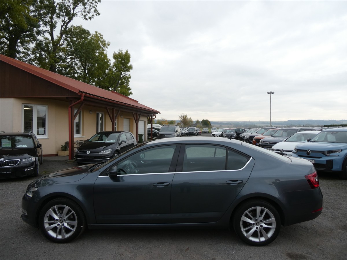 skoda-octavia-2-0-tdi-110kw-dsg-style-cr - 5