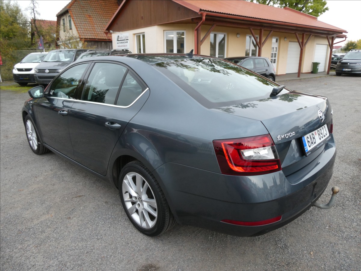 skoda-octavia-2-0-tdi-110kw-dsg-style-cr - 6
