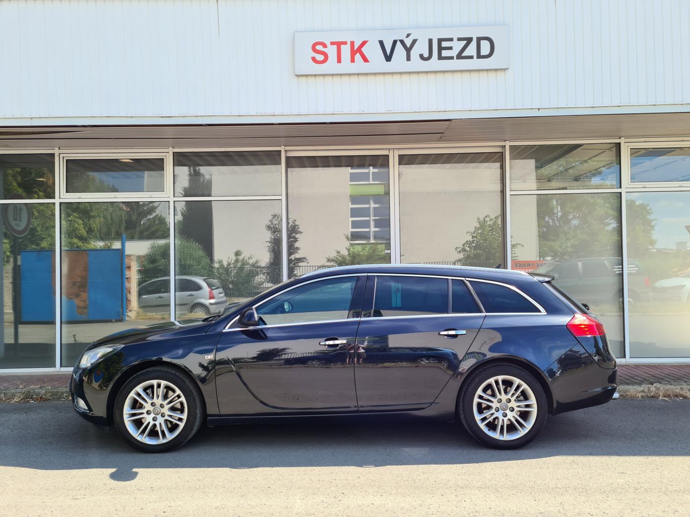 opel-insignia-2-8-sport-garance-km-olej-roz - 6