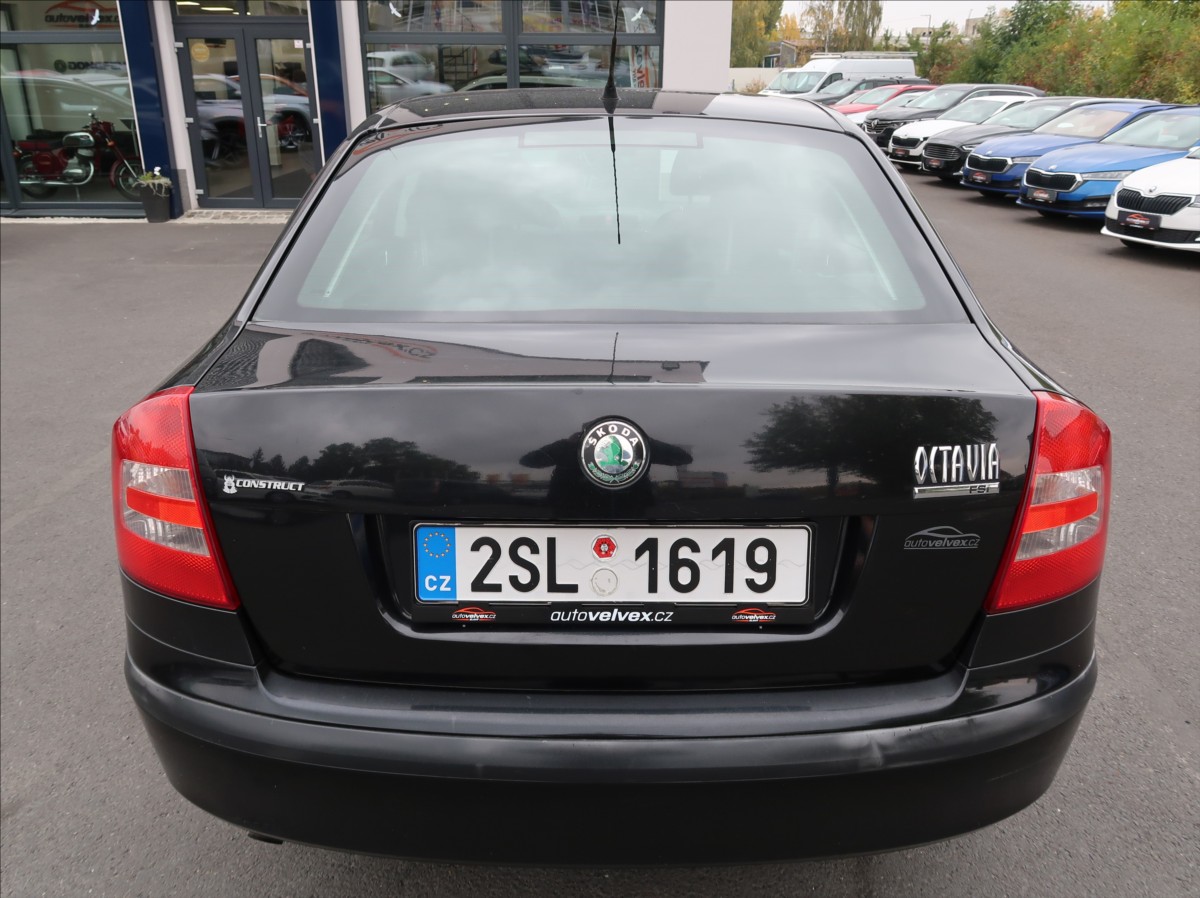 skoda-octavia-1-6-fsi-85kw-novecr-klima - 7