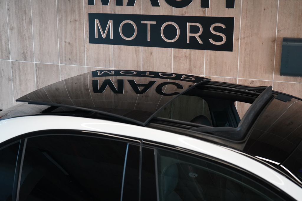 mercedes-benz-tridy-c-c43-amg-4matic-ventilace-hud - 6