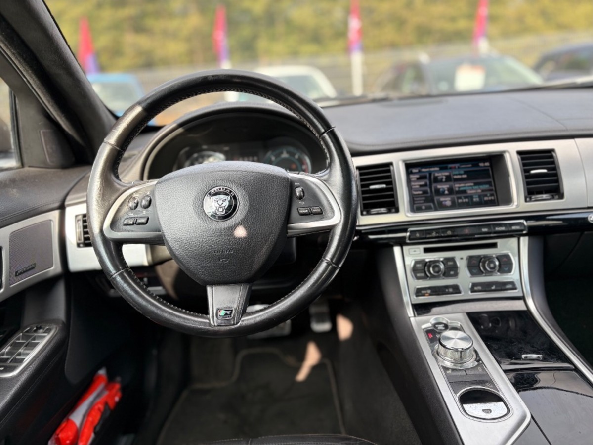 jaguar-xf-2-2-d-120-kw - 5